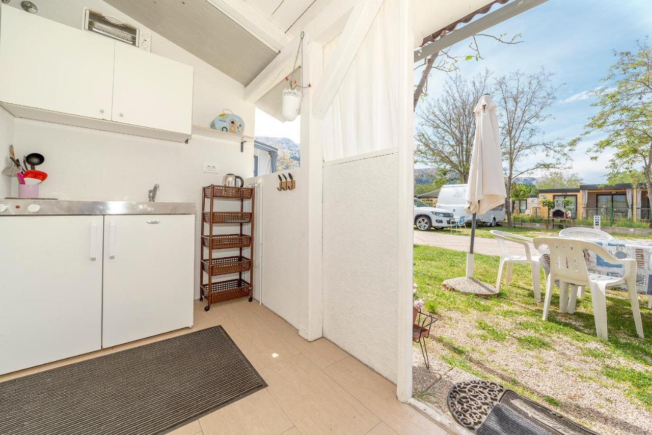 Camp Mali Bungalow Baška Eksteriør bilde