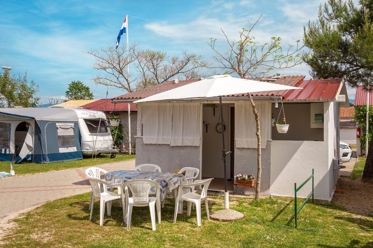 Camp Mali Bungalow Baška Eksteriør bilde